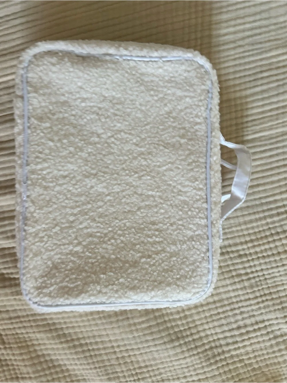 Teddy bear toiletry/make up bag organizer